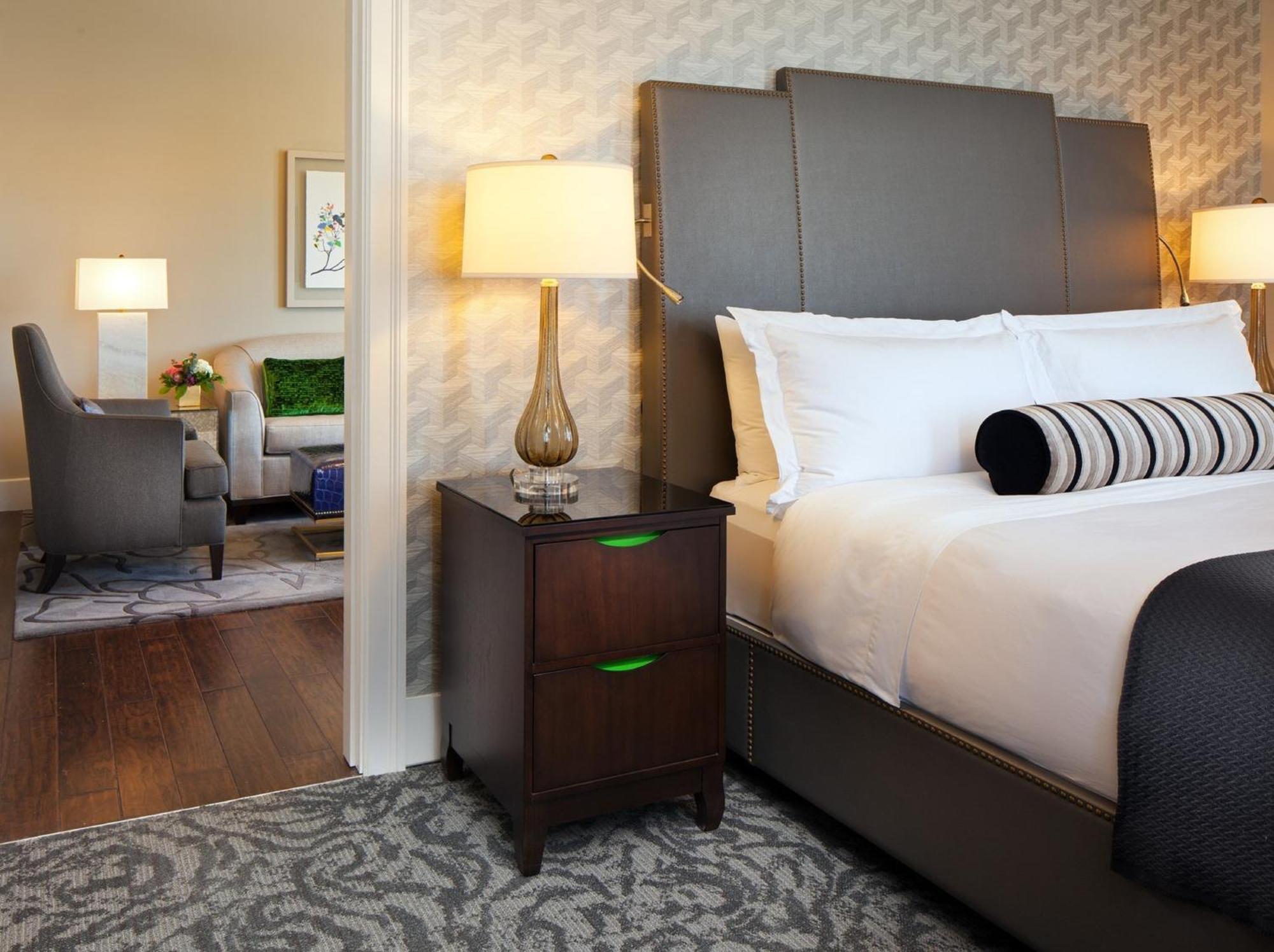 The St. Anthony, A Luxury Collection Hotel, San Antonio Exterior photo